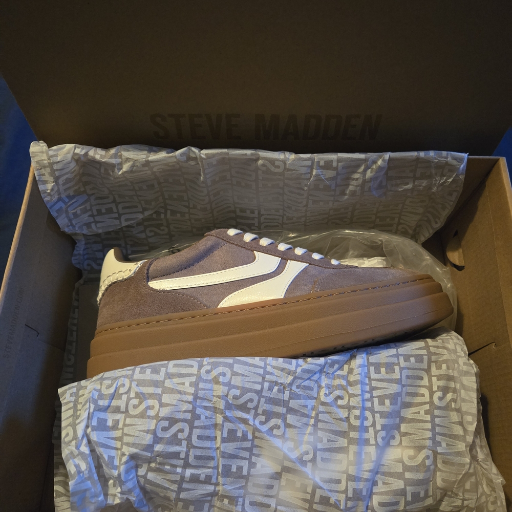 Steve Madden Mauve Suede Platform Sneakers with White Accent and Gum Sole